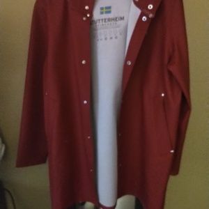 Stutterheim Stockholm Raincoat Medium /Red